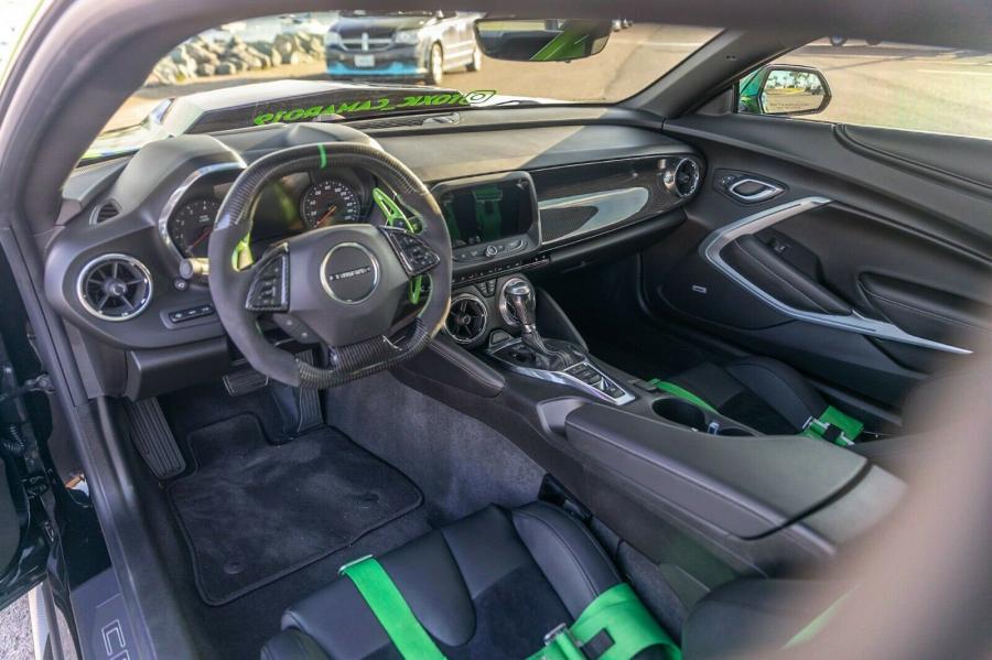 Торпедо Chevrolet Camaro 2SS Custom SEMA Car 2019 года  (фото 14 из 24)